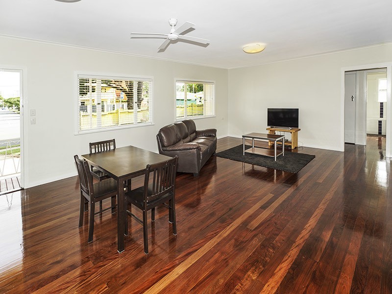 118 MAINE RD, Clontarf QLD 4019