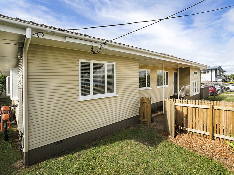 118 MAINE RD, Clontarf QLD 4019