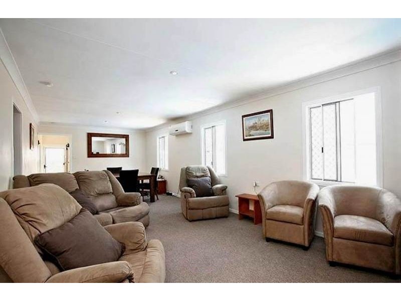 7 KURUMBA ST, Kippa-ring QLD 4021