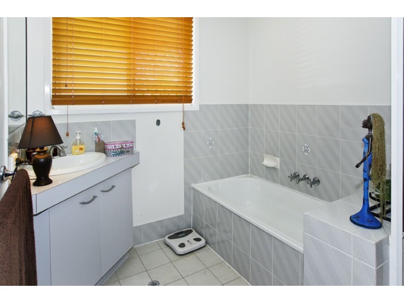 112 GRIFFITH ROAD, Newport QLD 4020