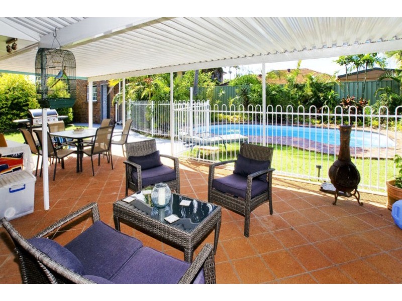 112 GRIFFITH ROAD, Newport QLD 4020