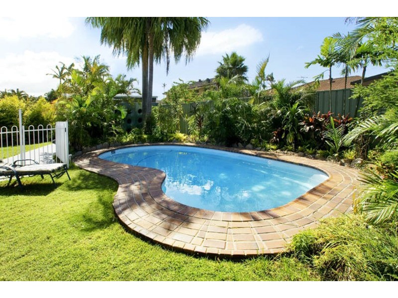 112 GRIFFITH ROAD, Newport QLD 4020