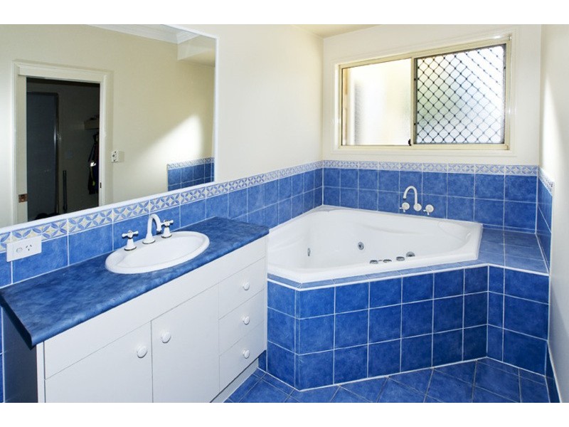 22 XANADU CRES, Rothwell QLD 4022