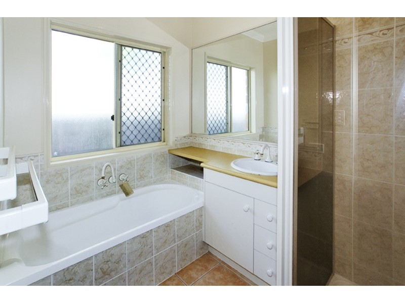 22 XANADU CRES, Rothwell QLD 4022