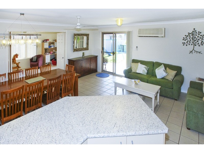 32 CADELL CRESCENT, Rothwell QLD 4022