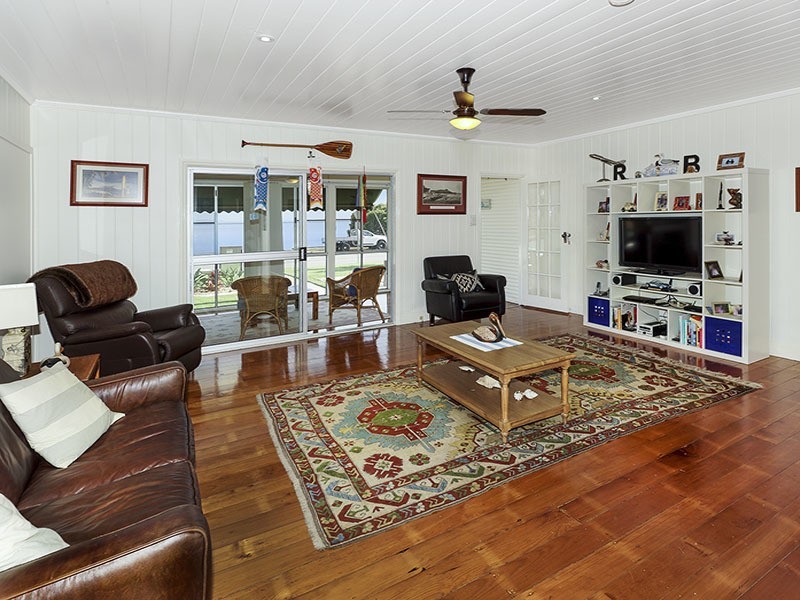 36 OYSTER POINT ESPLANADE, Scarborough QLD 4020
