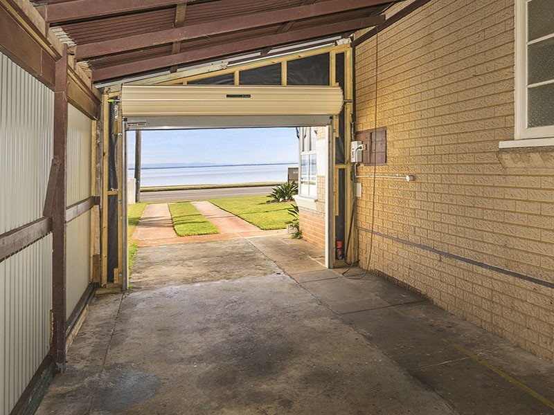 36 OYSTER POINT ESPLANADE, Scarborough QLD 4020
