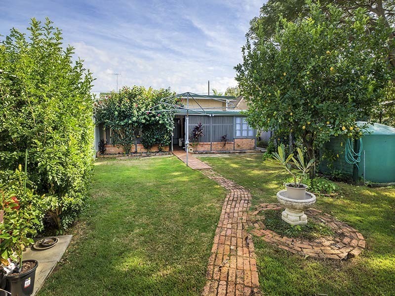 36 OYSTER POINT ESPLANADE, Scarborough QLD 4020