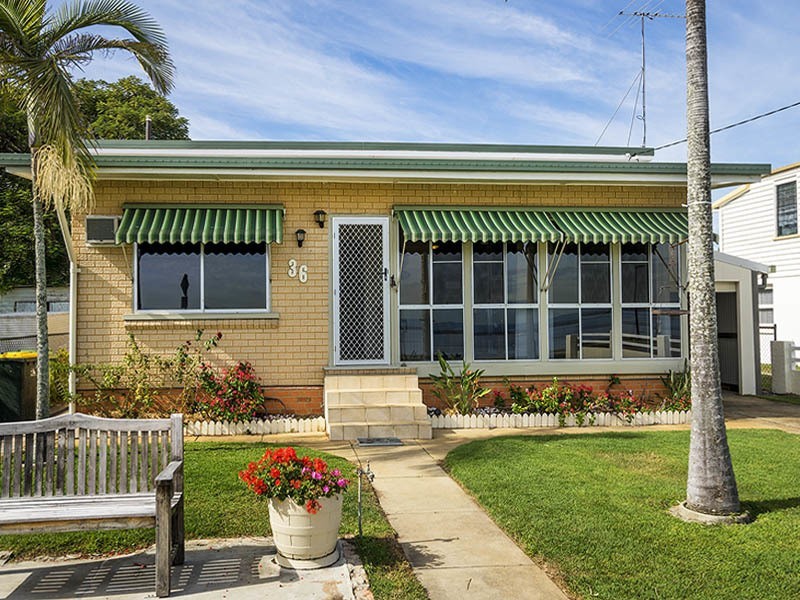 36 OYSTER POINT ESPLANADE, Scarborough QLD 4020