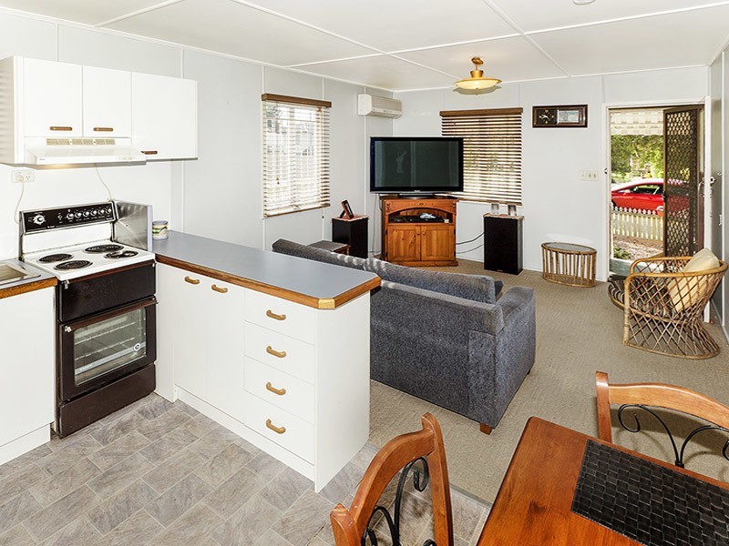 21A  MCANENY STREET, Redcliffe QLD 4020