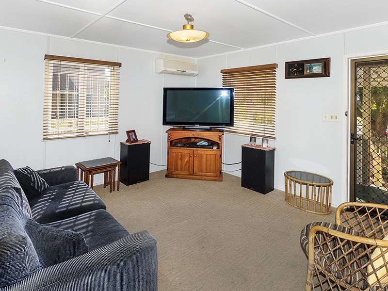 21A  MCANENY STREET, Redcliffe QLD 4020