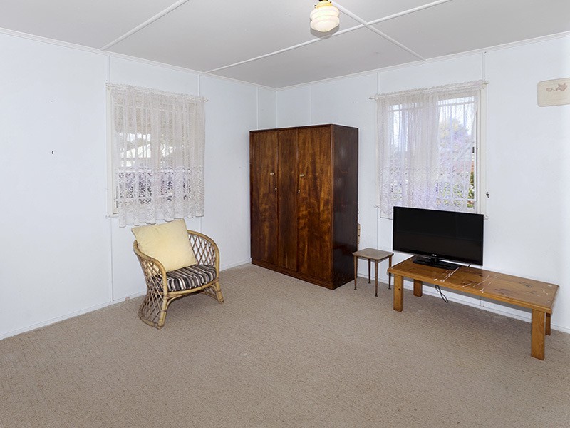 21A  MCANENY STREET, Redcliffe QLD 4020
