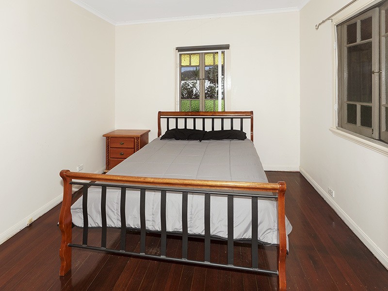 50 McCULLOCH AVE, Margate QLD 4019