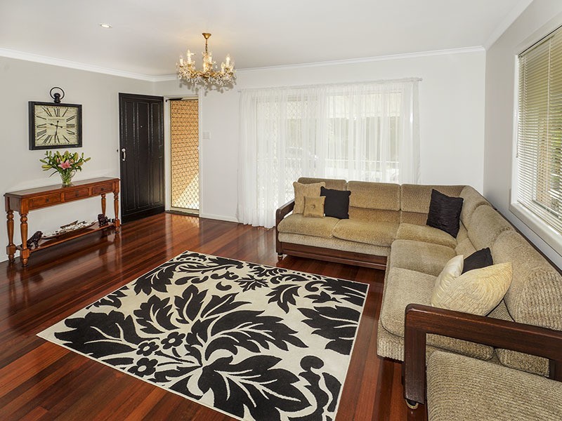 8  CEDAR ST, Clontarf QLD 4019