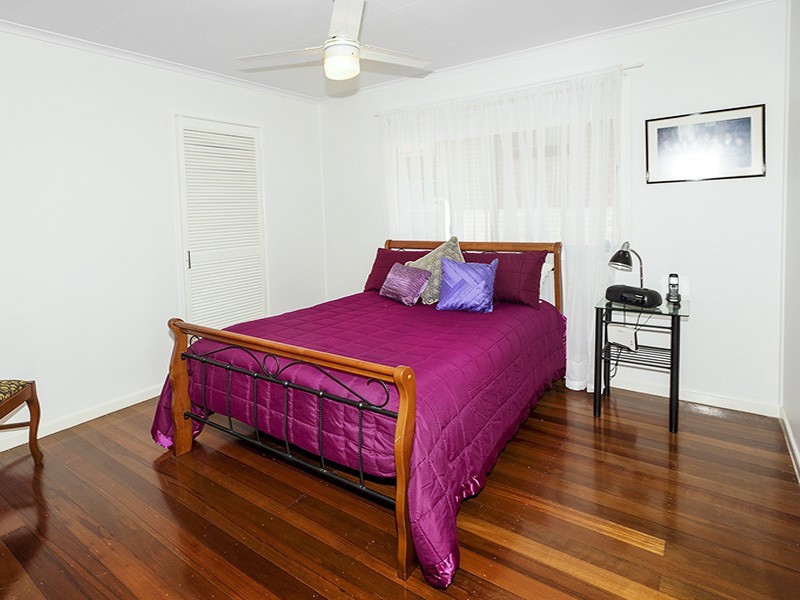 8  CEDAR ST, Clontarf QLD 4019