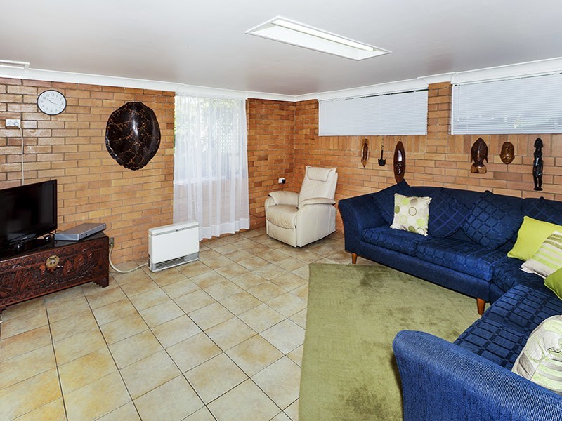 8  CEDAR ST, Clontarf QLD 4019