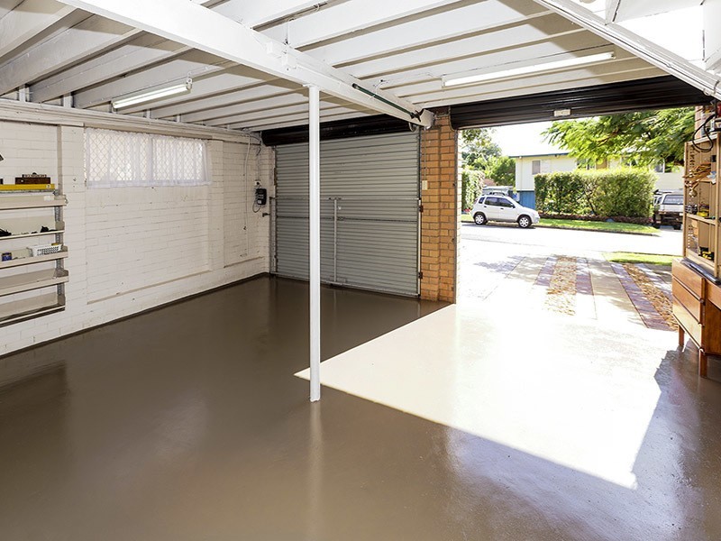8  CEDAR ST, Clontarf QLD 4019