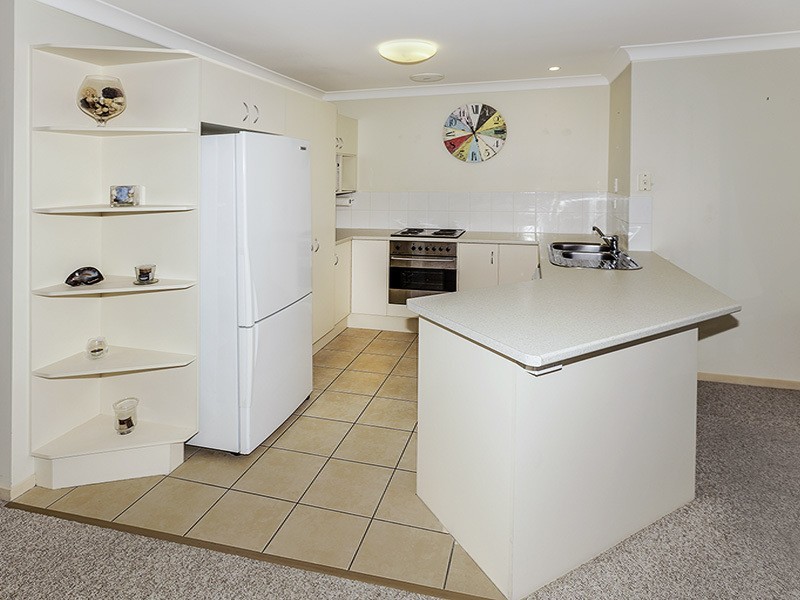2/12 MCANENY STREET, Redcliffe QLD 4020