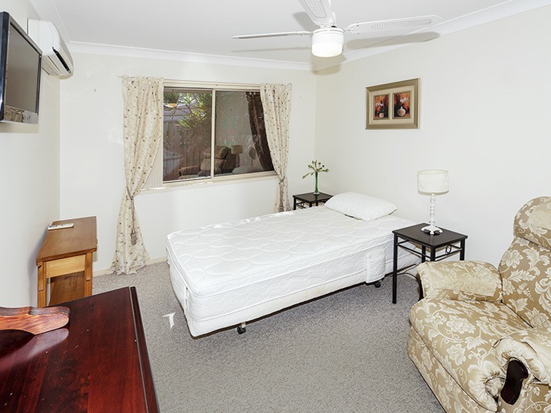 2/12 MCANENY STREET, Redcliffe QLD 4020