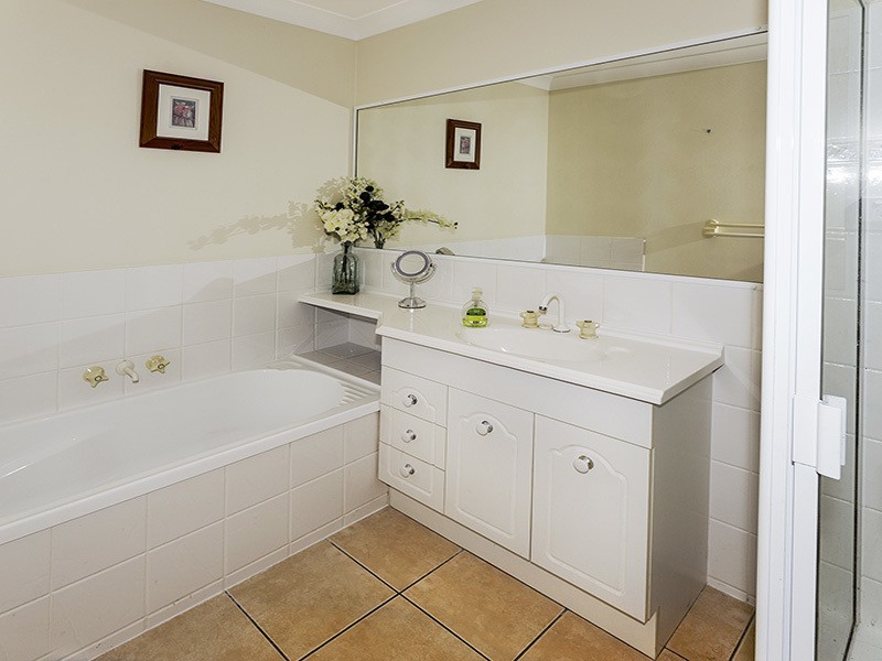 2/12 MCANENY STREET, Redcliffe QLD 4020