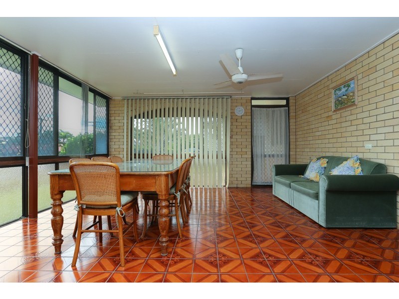 35 GARDENIA ST, Clontarf QLD 4019