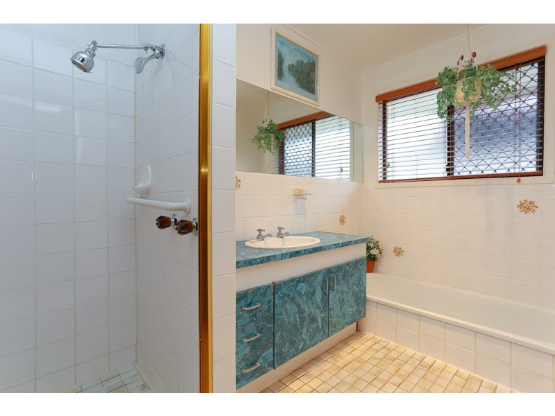 35 GARDENIA ST, Clontarf QLD 4019