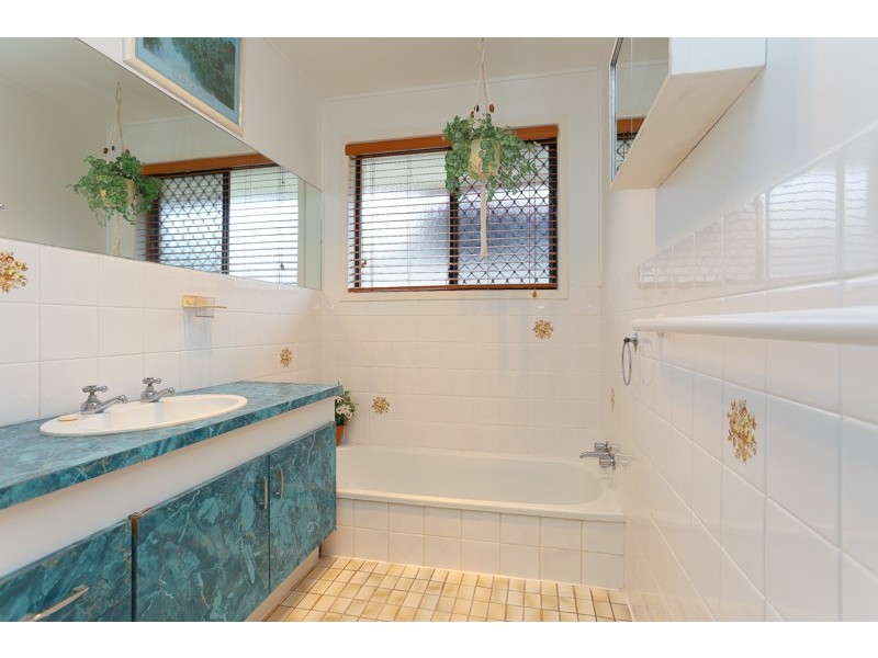 35 GARDENIA ST, Clontarf QLD 4019