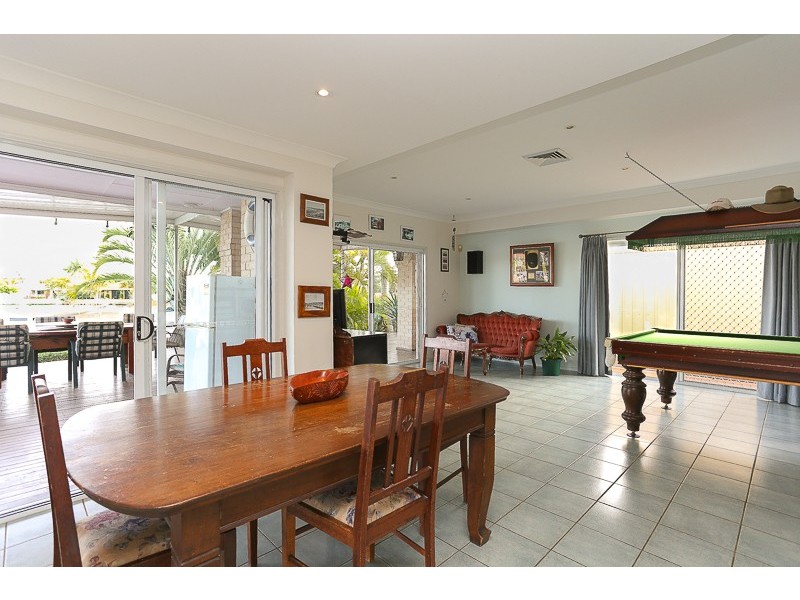 25  ENTERPRISE COURT, Newport QLD 4020