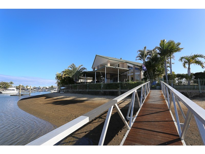25  ENTERPRISE COURT, Newport QLD 4020