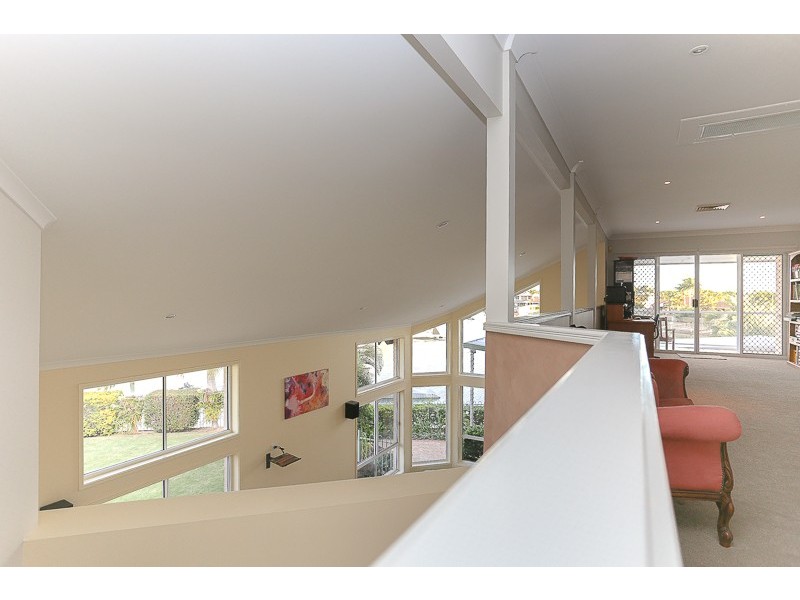 25  ENTERPRISE COURT, Newport QLD 4020