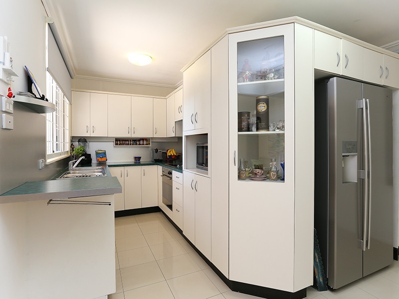 15 HIBISCUS AVE, Redcliffe QLD 4020