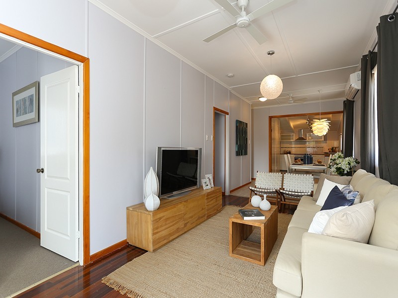 13 WESTBROOK ST, Woody Point QLD 4019