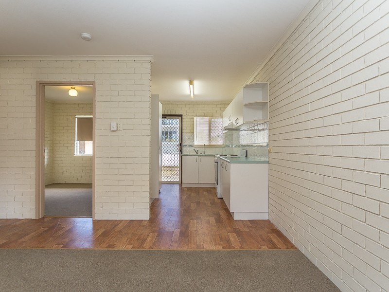 4/22 LILLA ST, Woody Point QLD 4019