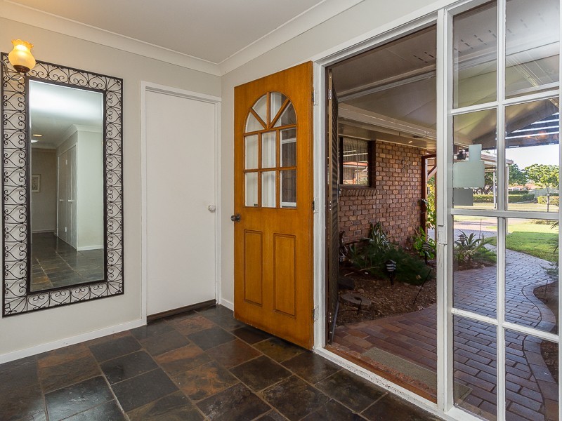 142  GRIFFITH RD, Newport QLD 4020