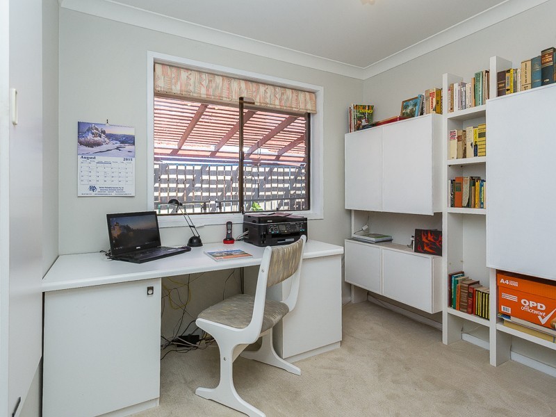 142  GRIFFITH RD, Newport QLD 4020