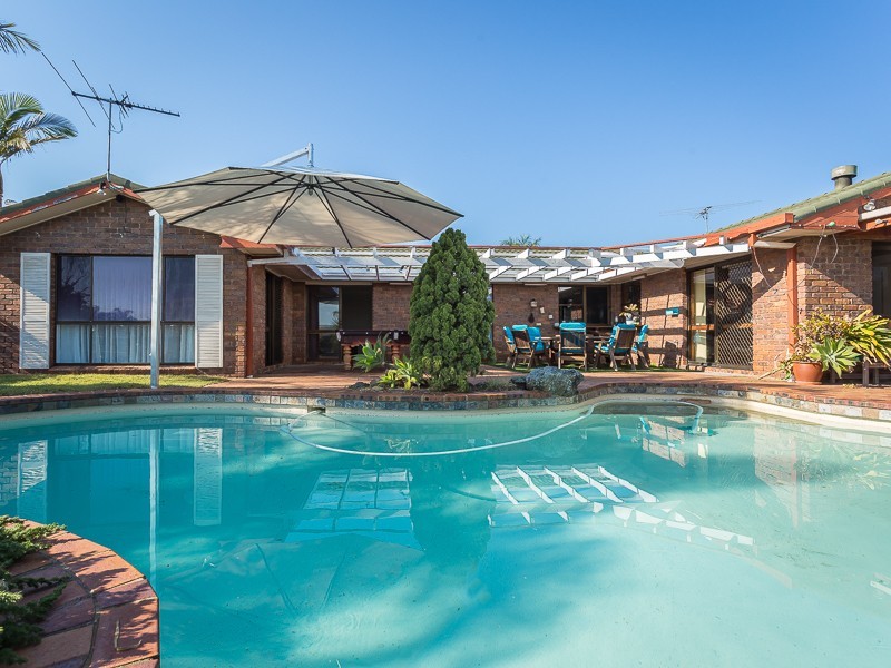 142  GRIFFITH RD, Newport QLD 4020