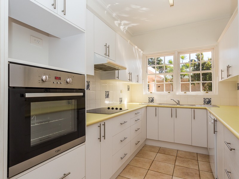 121 MAINE RD, Clontarf QLD 4019