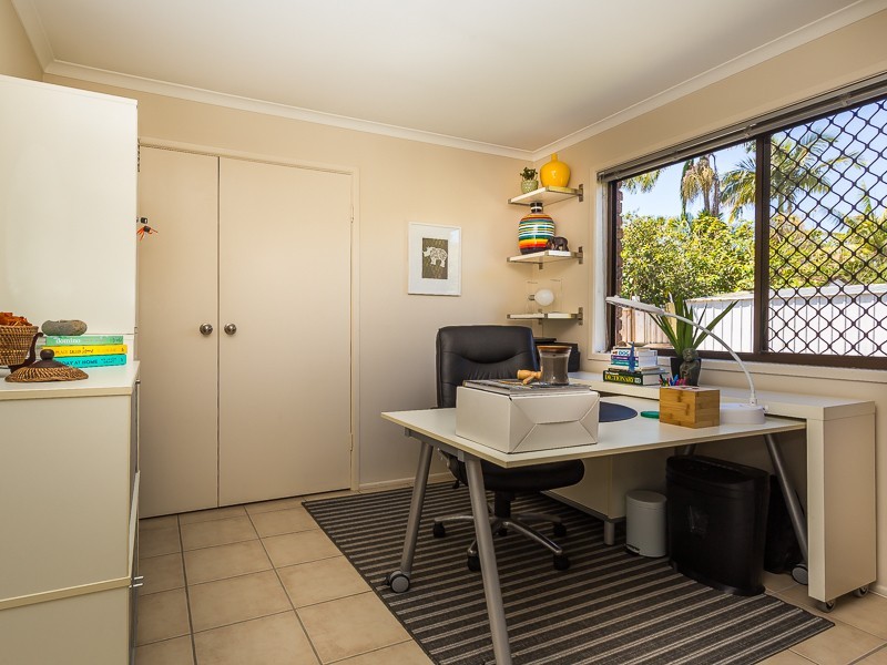 10 ARAFURA CT, Kippa-ring QLD 4021