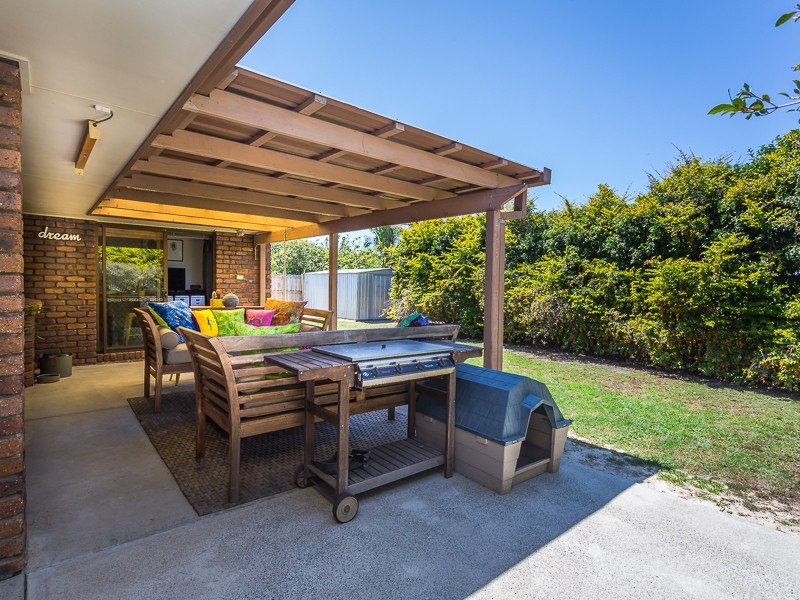 10 ARAFURA CT, Kippa-ring QLD 4021