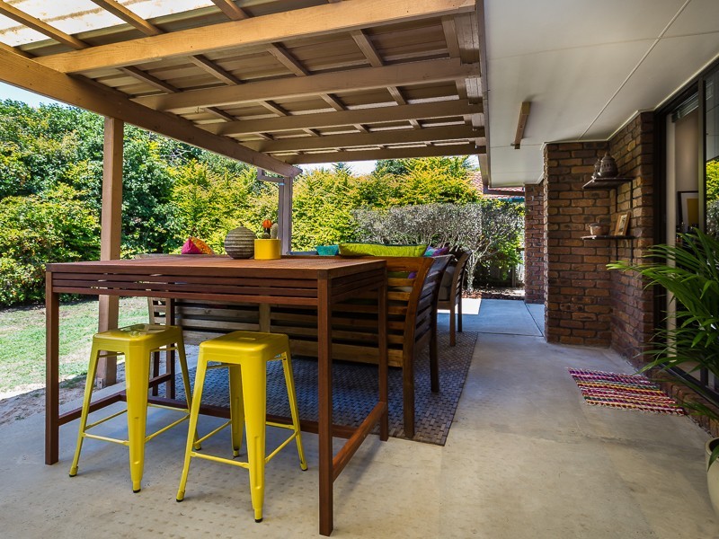 10 ARAFURA CT, Kippa-ring QLD 4021