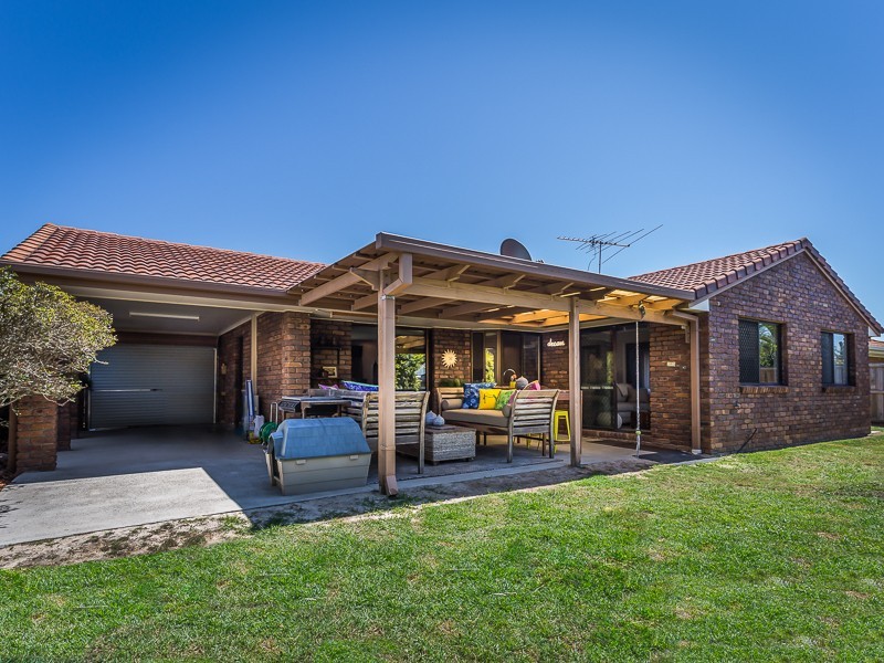 10 ARAFURA CT, Kippa-ring QLD 4021