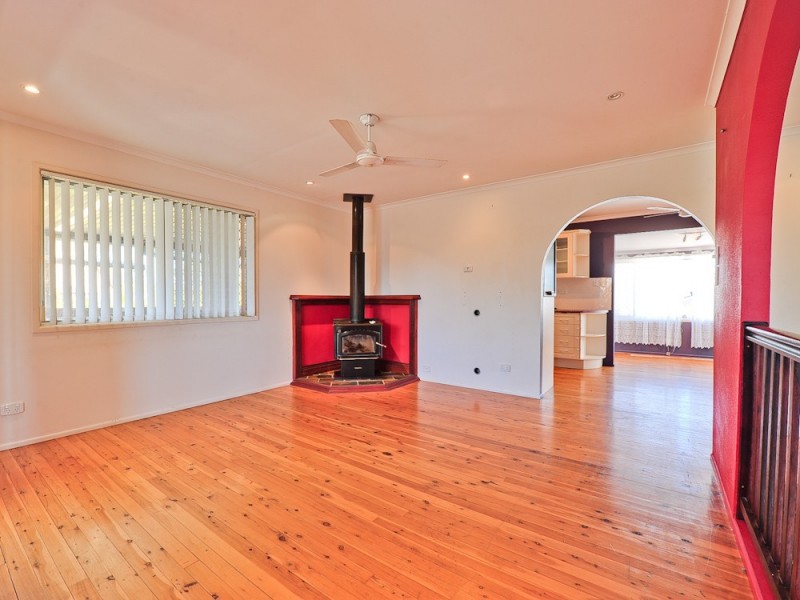 215 MAINE ROAD, Clontarf QLD 4019