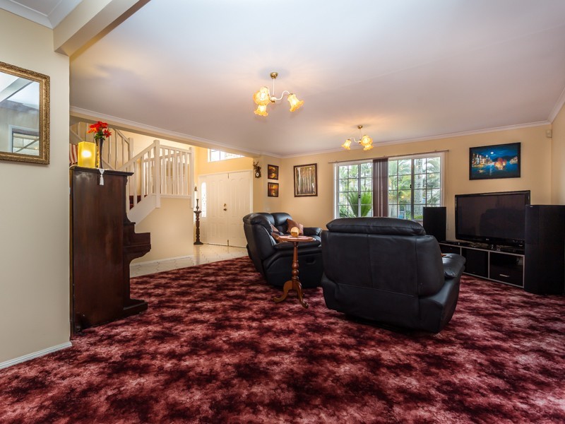 12 CONSTELLATION CT, Newport QLD 4020