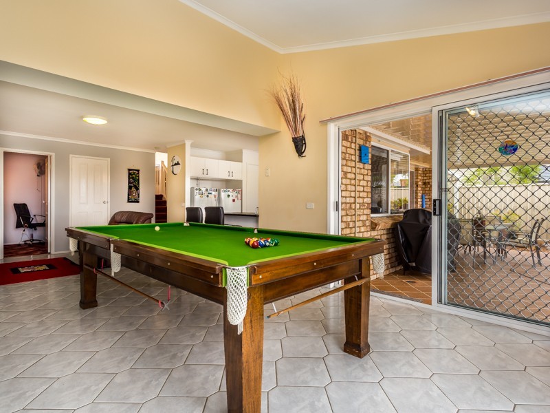 12 CONSTELLATION CT, Newport QLD 4020