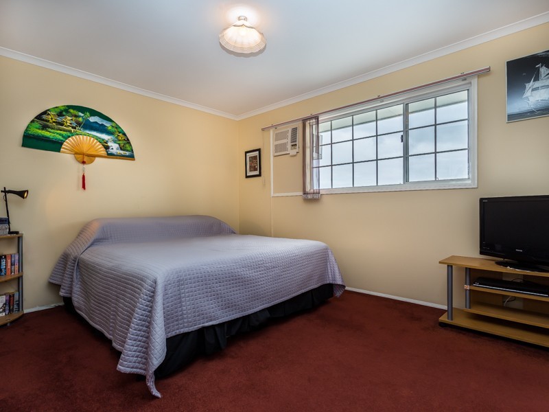 12 CONSTELLATION CT, Newport QLD 4020