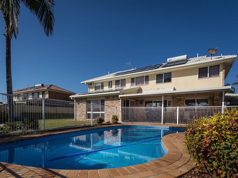 12 CONSTELLATION CT, Newport QLD 4020