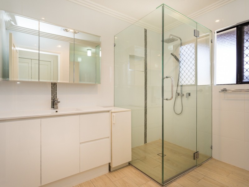 99 MACDONNELL RD, Margate QLD 4019