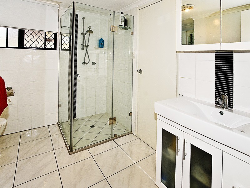 99 MACDONNELL RD, Margate QLD 4019