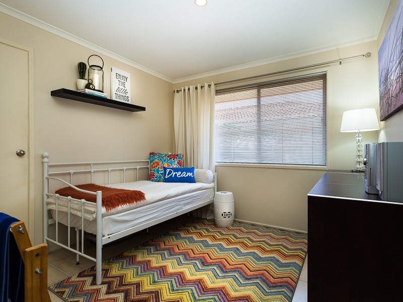 10 ARAFURA CT, Kippa-ring QLD 4021