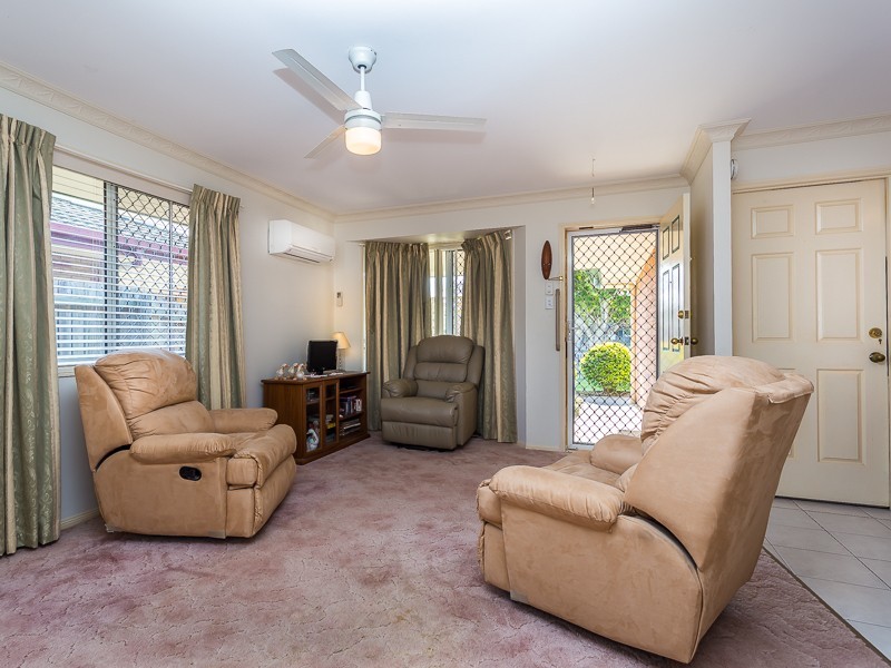 18A MCLENNAN ST, Woody Point QLD 4019
